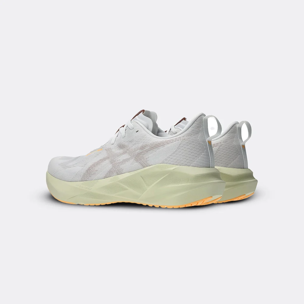 Asics Novablast 5 - Image 29