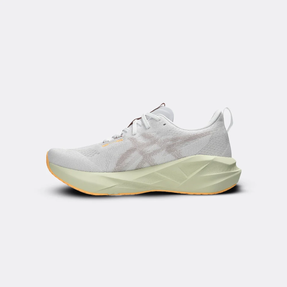 Asics Novablast 5 - Image 32