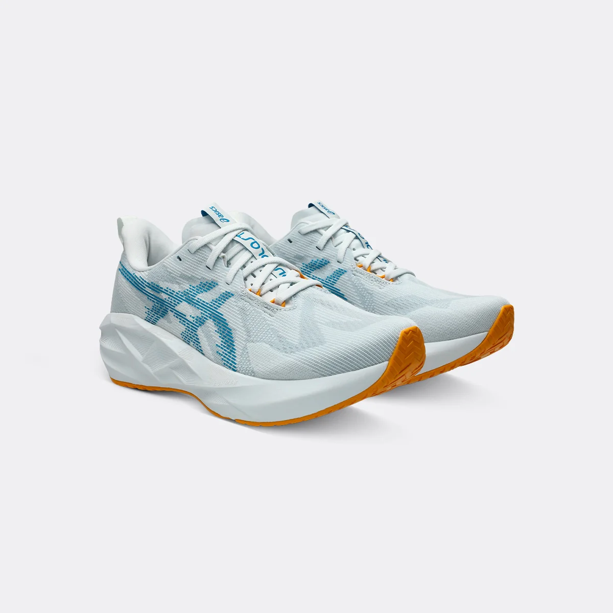 Asics Novablast 5 - Image 34