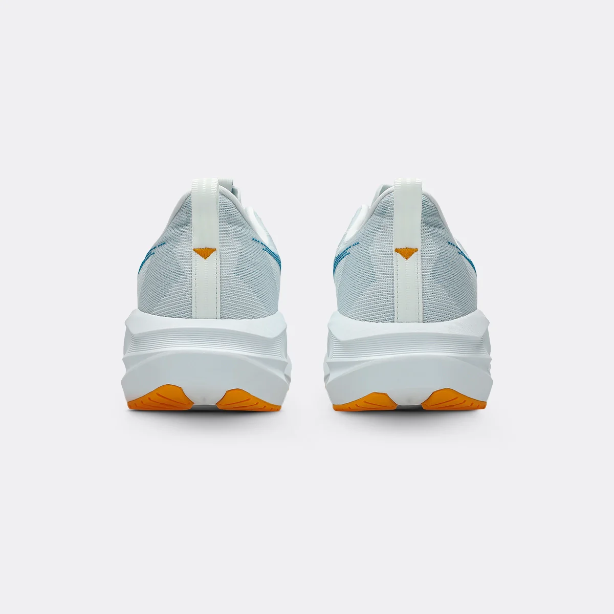 Asics Novablast 5 - Image 37