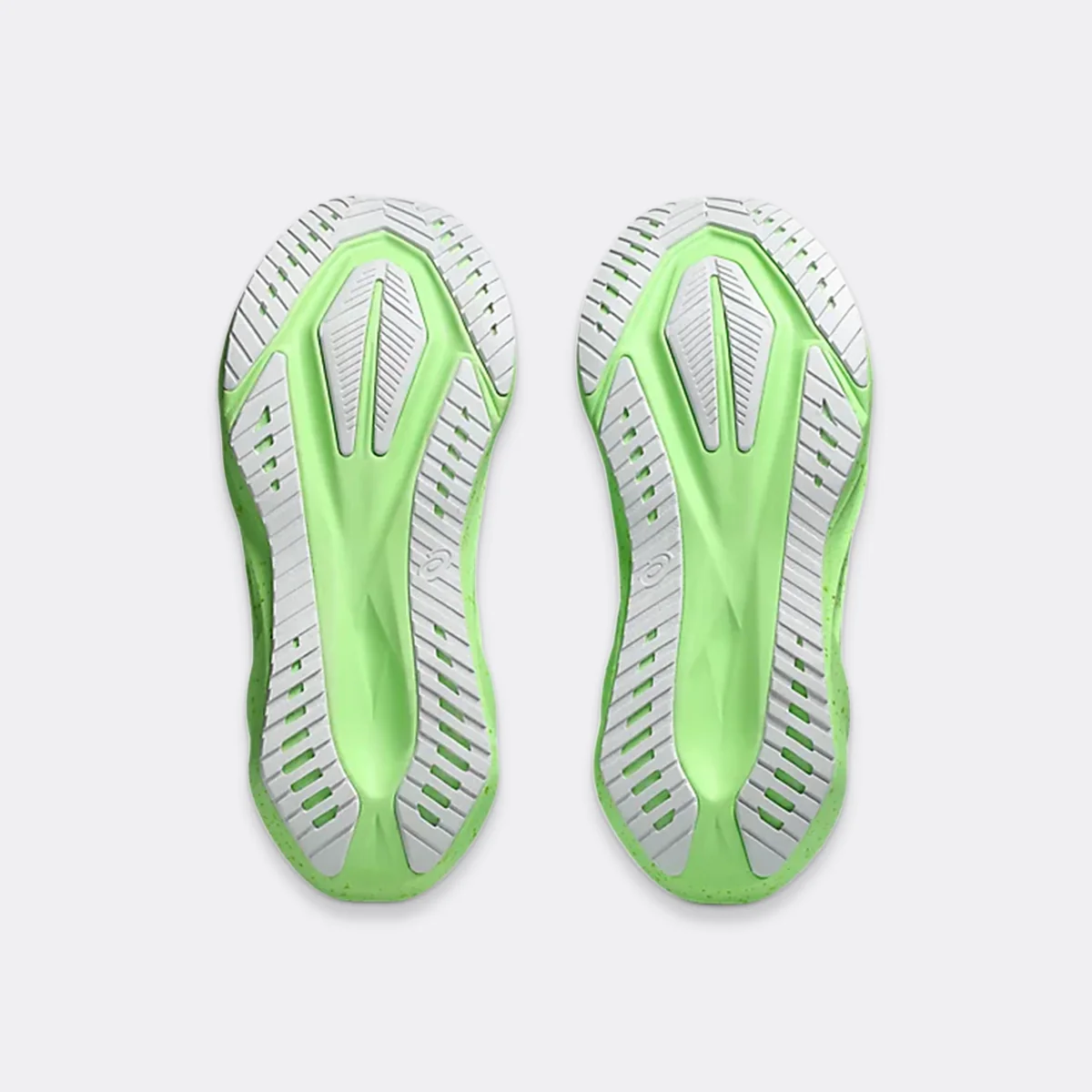 Asics Novablast 5 - Image 4