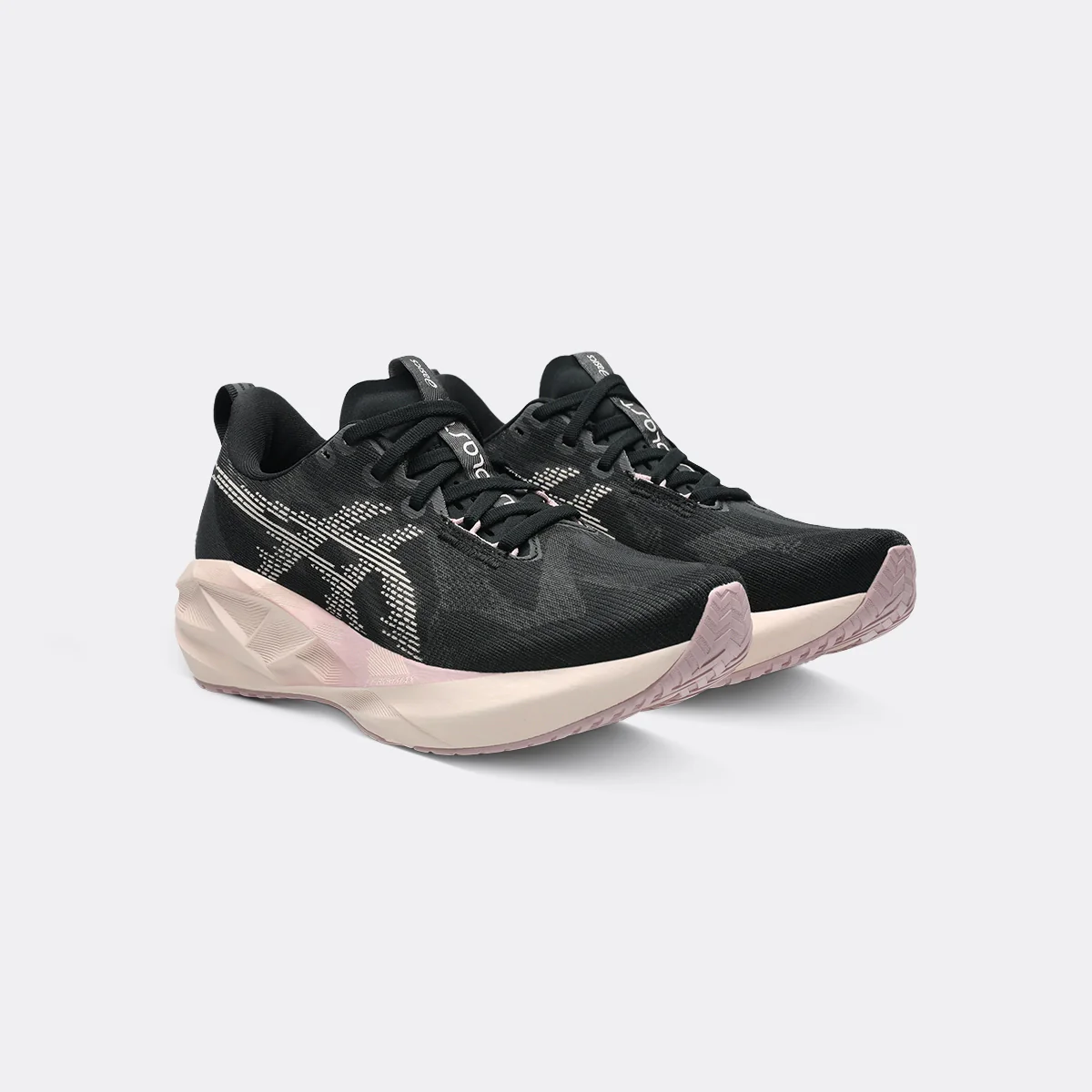 Asics Novablast 5 - Image 30