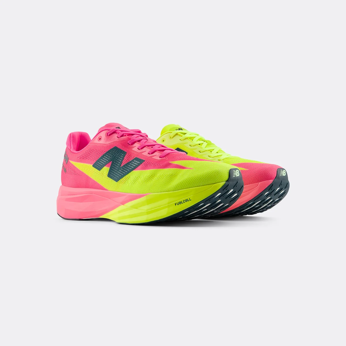 New Balance Fuelcell Supercomp Elite v5 TCS London Marathon Edition - Image 2