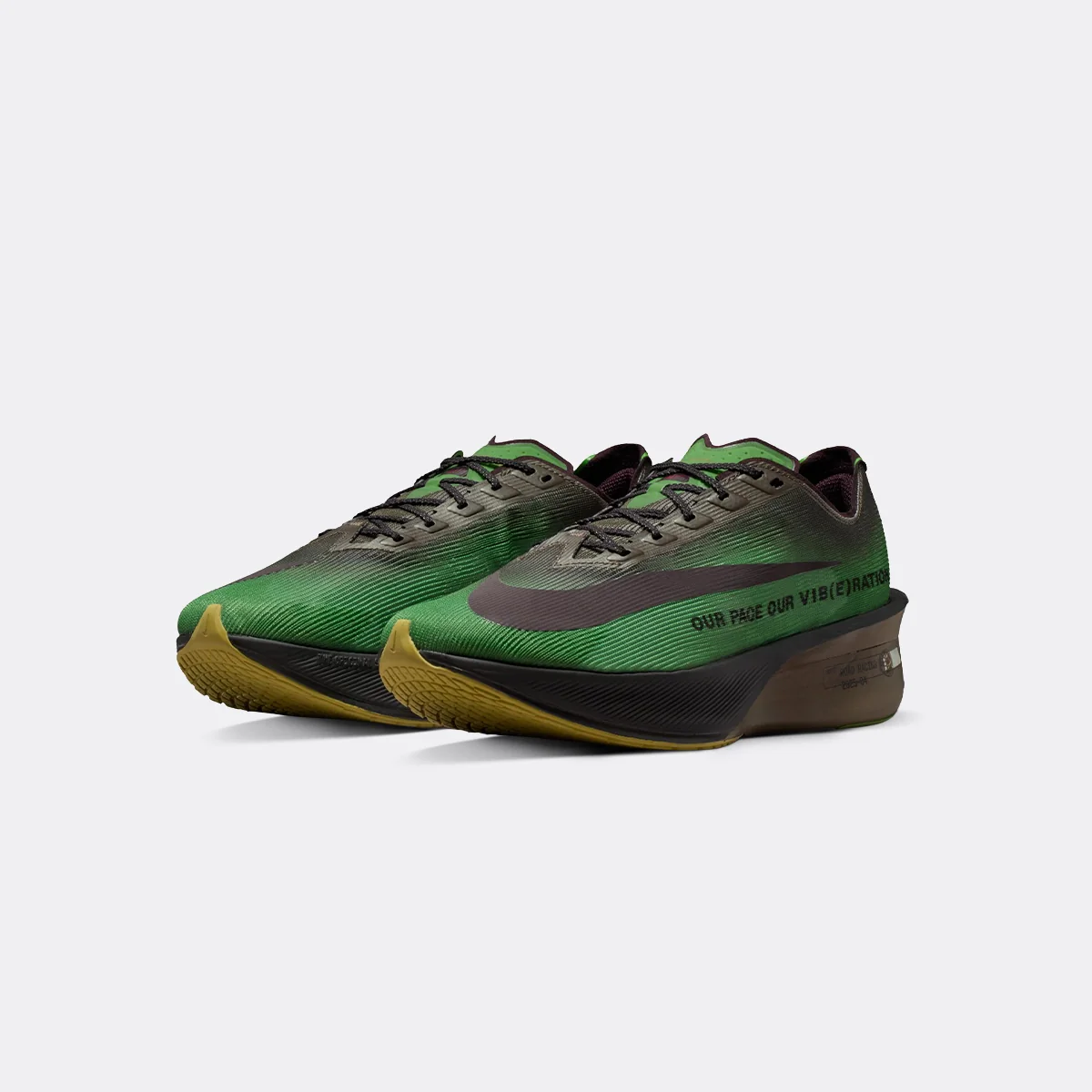 Nike Vaporfly 4 - Image 21