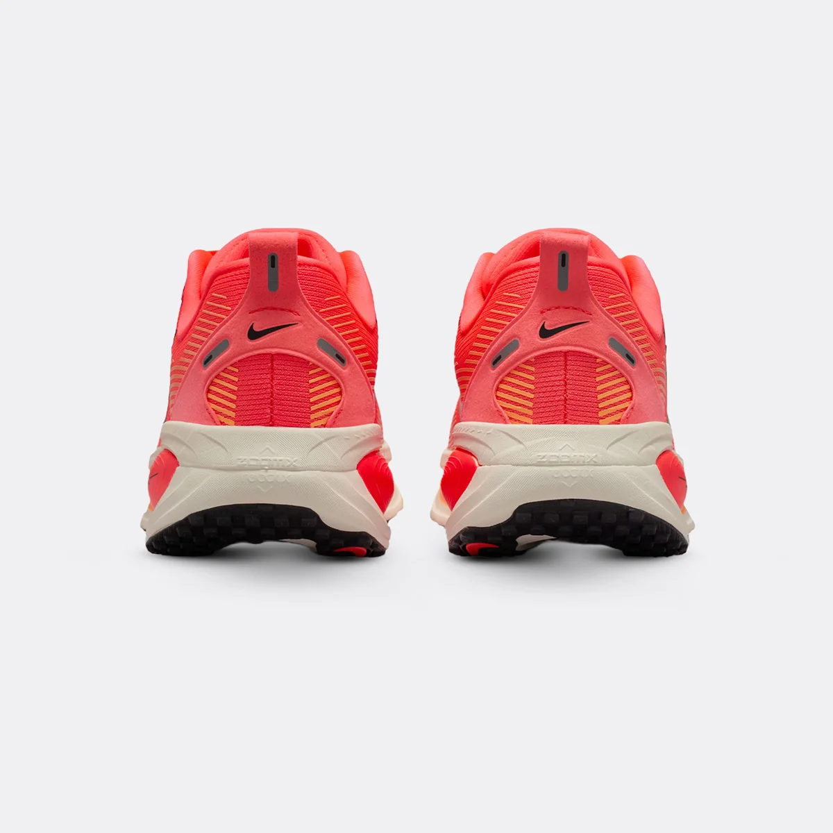 Nike Vomero 18 - Image 23