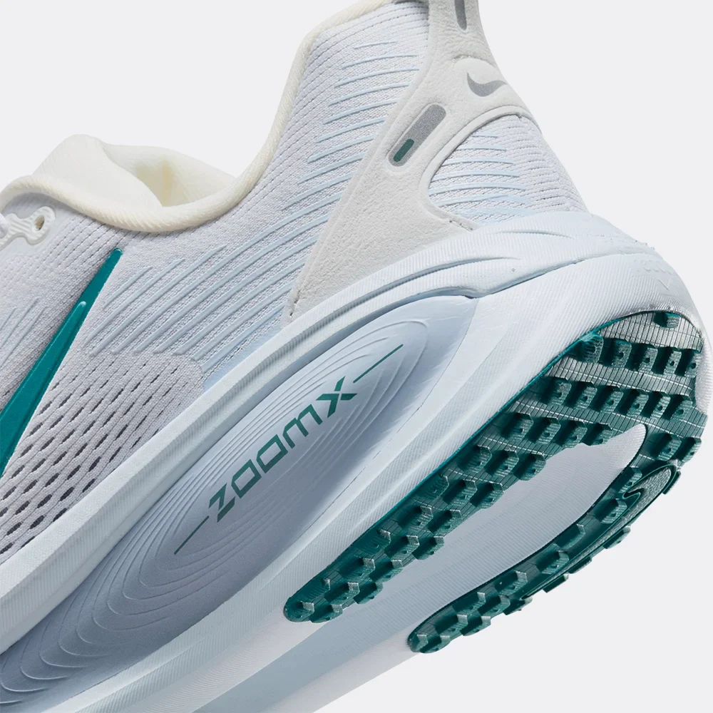 Nike Vomero 18 - Image 8