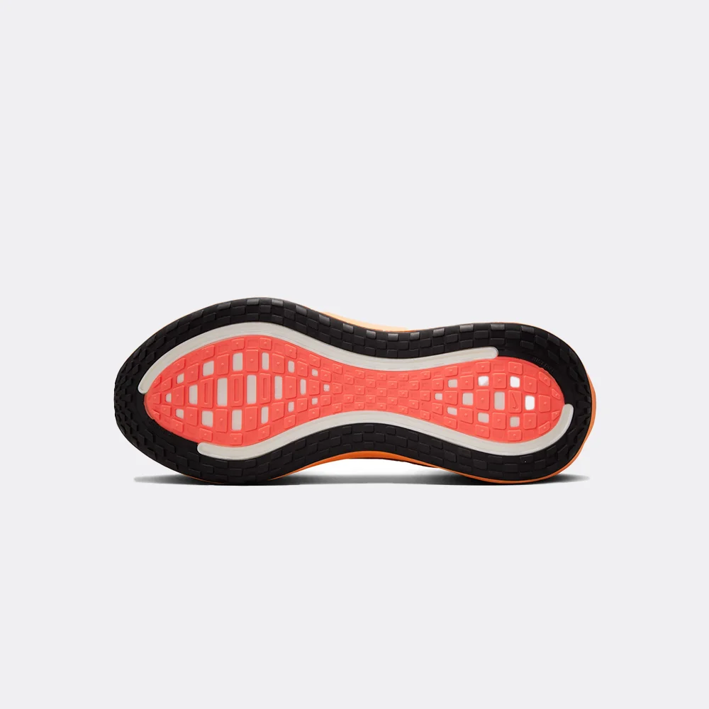 Nike Vomero Plus - Image 15