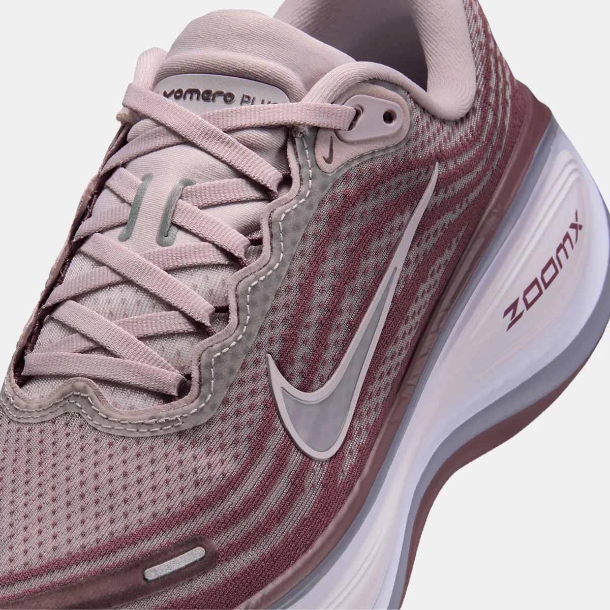 Nike Vomero Plus - Image 16