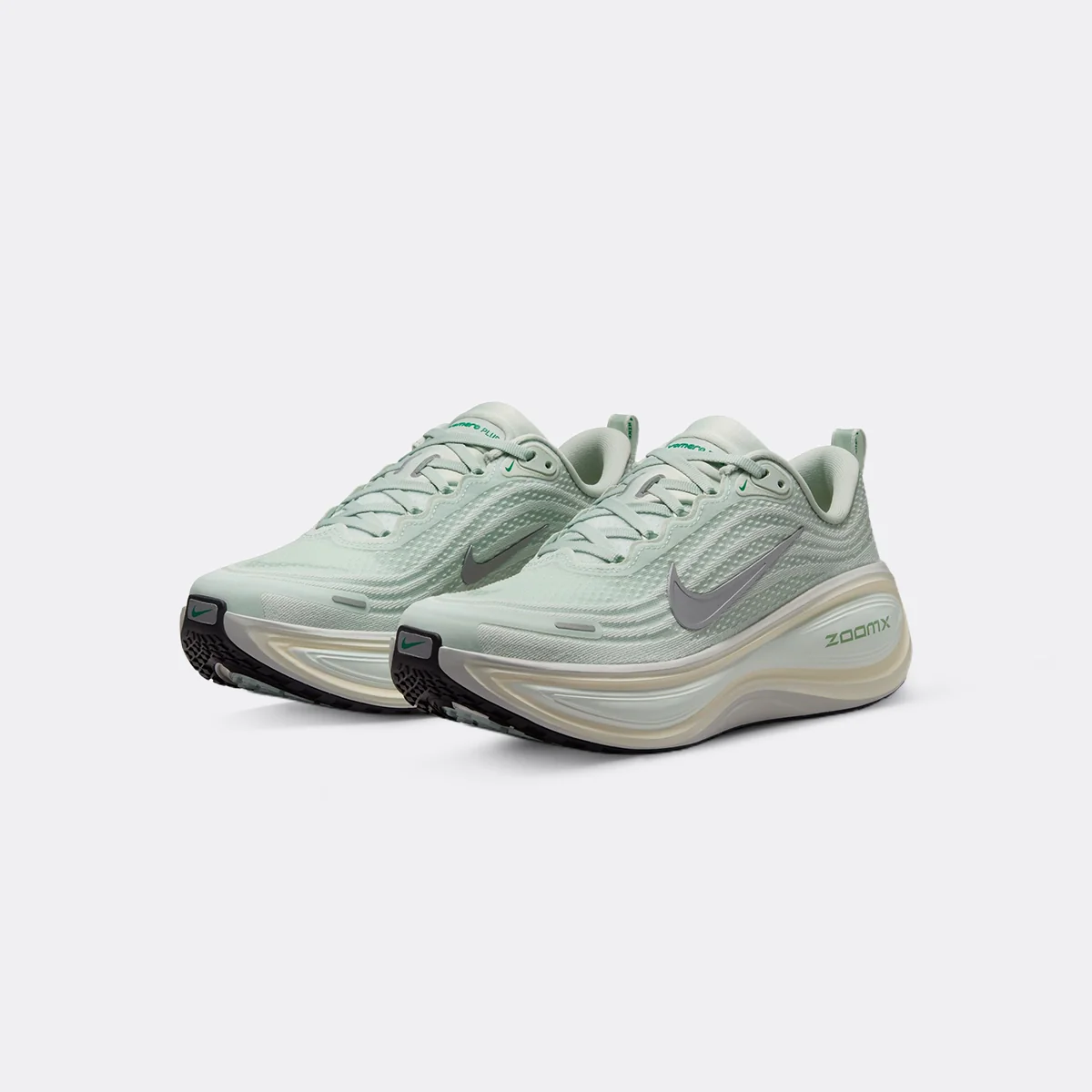 Nike Vomero Plus - Image 40