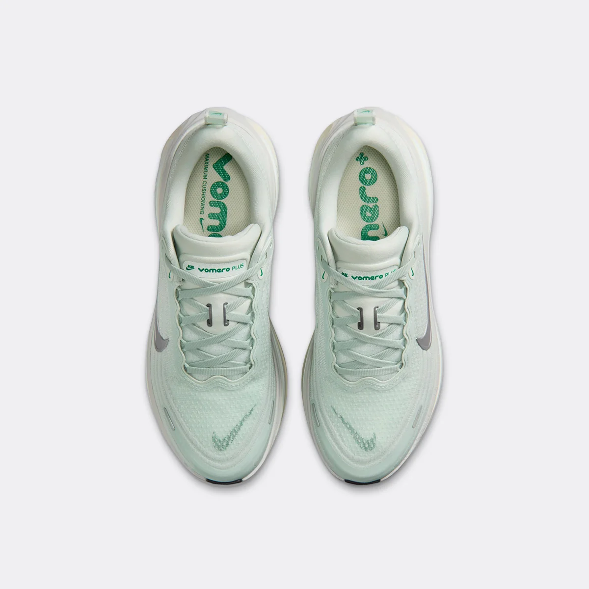 Nike Vomero Plus - Image 42