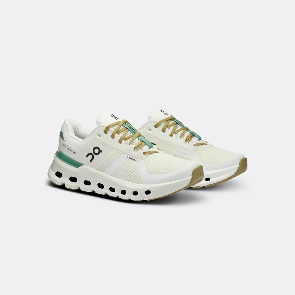 On Cloudrunner 2 - Image 7