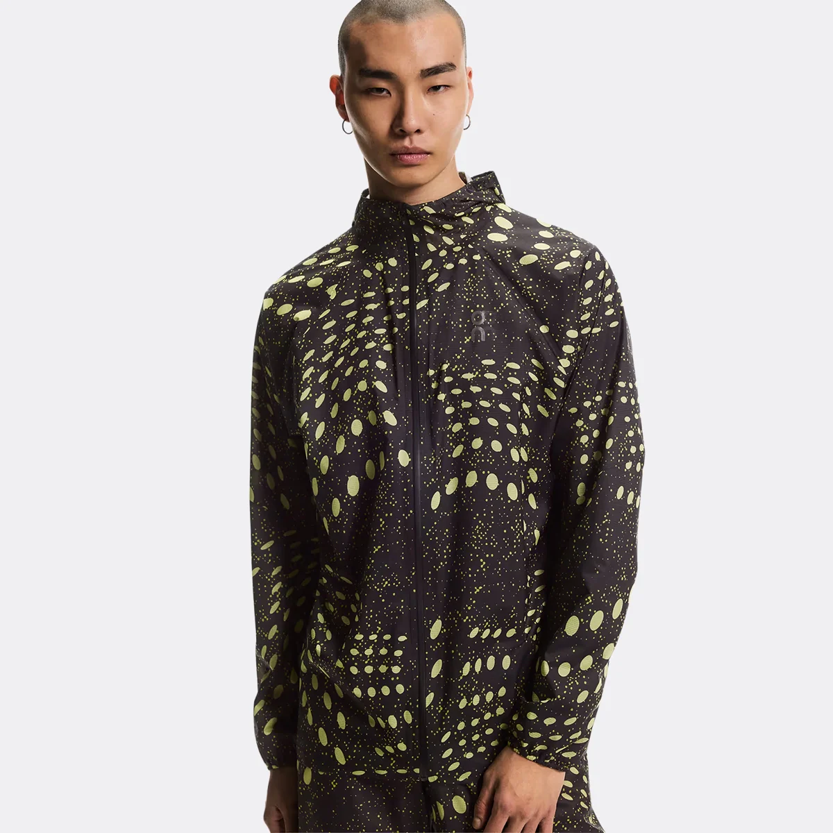 On Ultra Jacket - Image 2