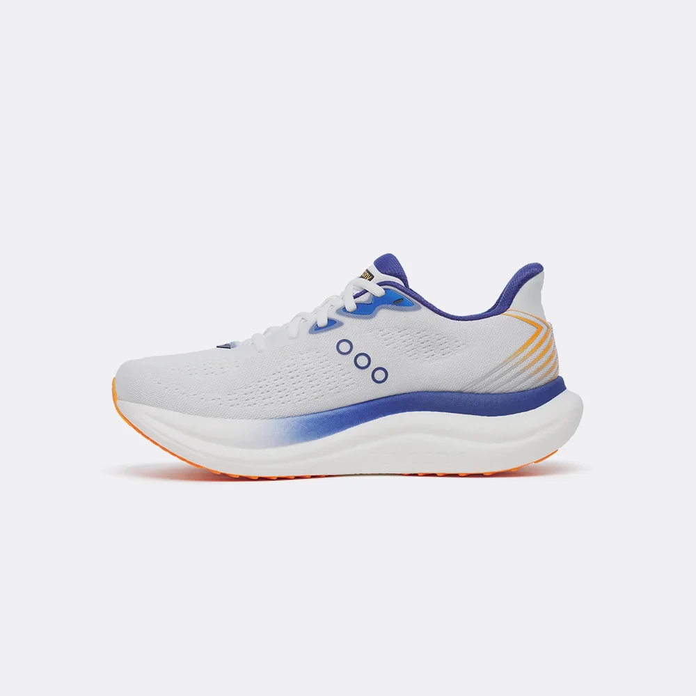 Saucony Triumph 23 - Image 9